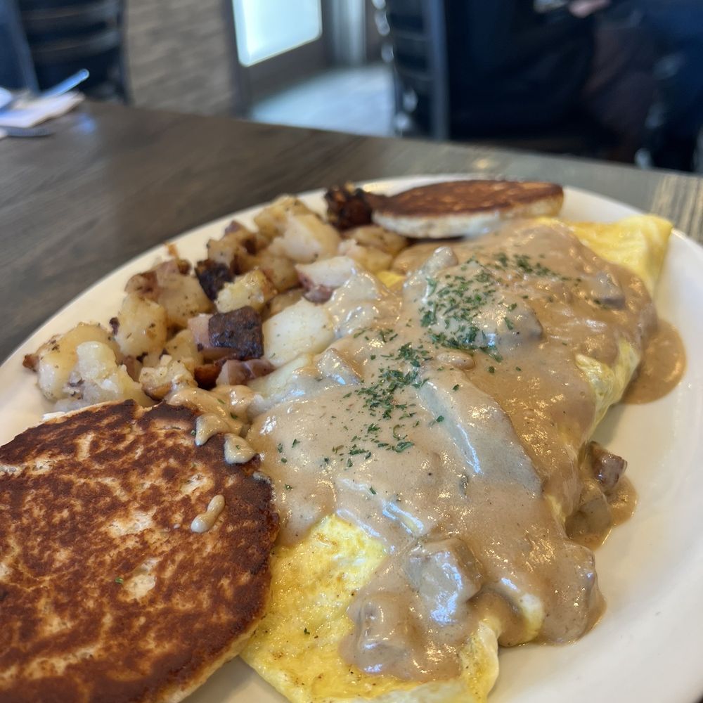 City Line Diner - Country fried steak - Breakfast & Brunch Near Me - Worcester, Massachusetts
