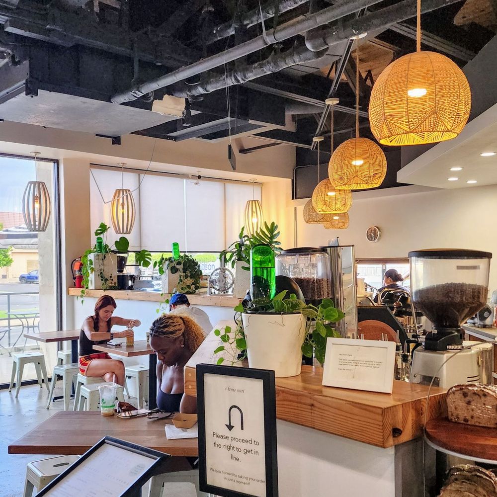 Akamai Coffee - Interior (8/31/25) - Coffee & Tea Near Me - Kihei, Hawaii