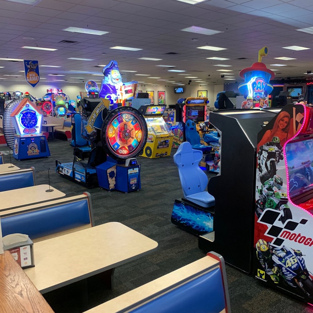 Chuck E. Cheese - Pizza Near Me - Brookfield, Wisconsin Chuck E. Cheese - Pizza Near Me - Brookfield, Wisconsin