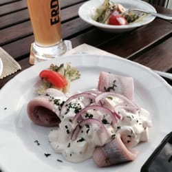 Spieskommer - Matjes mit Braties & Salat 3 Sternchen