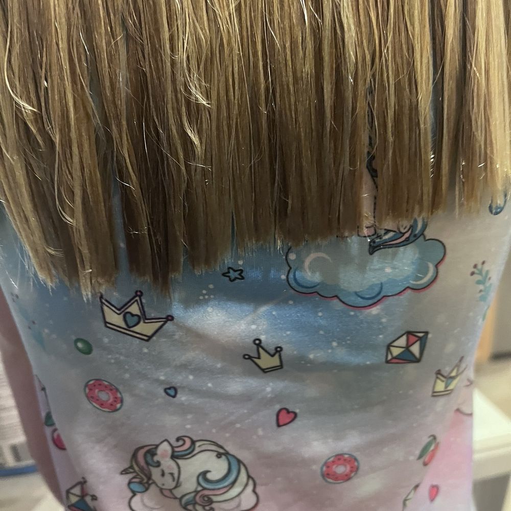 Bleu Salon - Horrible. Left is longer than the right. - Hair Extensions Near Me - Valrico, Florida