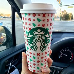 Starbucks - Caramel Brulée Latte || IG: @misspiggyeats