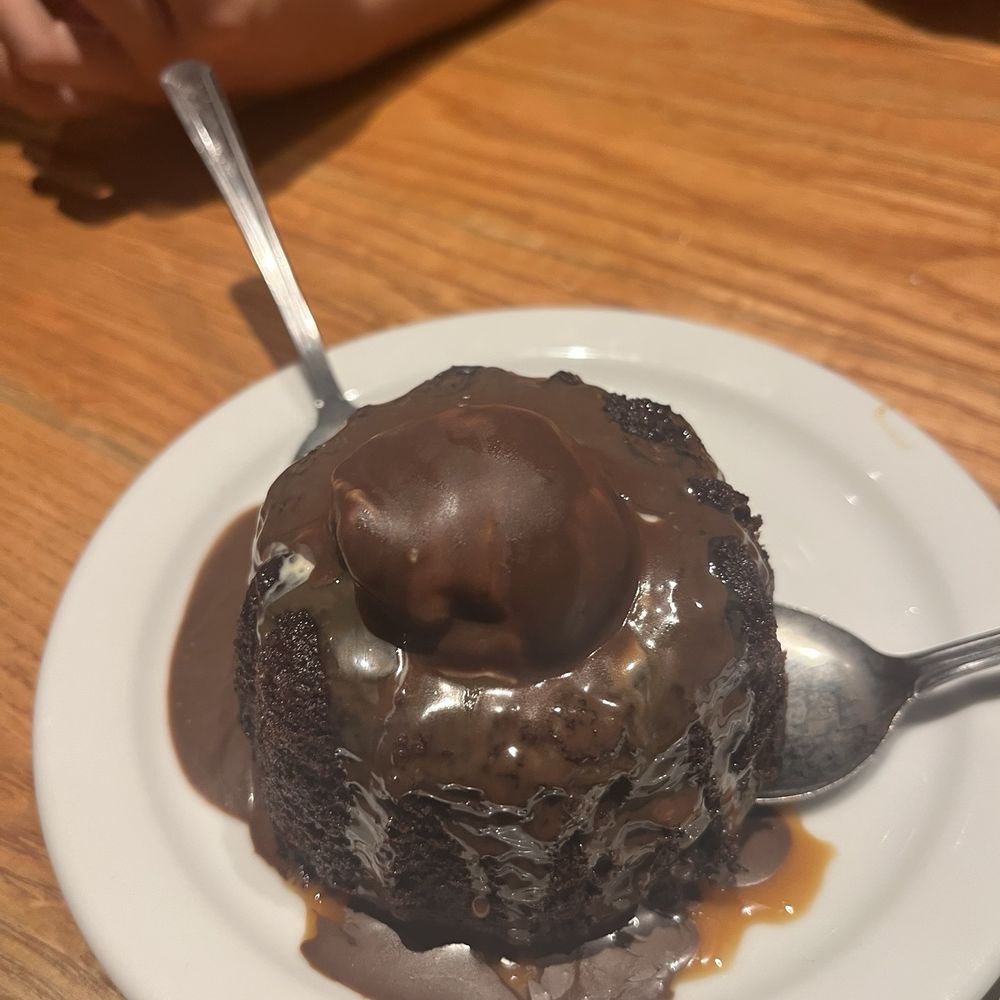 Chili's - Mini Chocolate Molten - American Near Me - Dallas, Texas Chili's - Mini Chocolate Molten - American Near Me - Dallas, Texas
