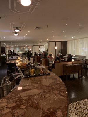 Bar Enza by null