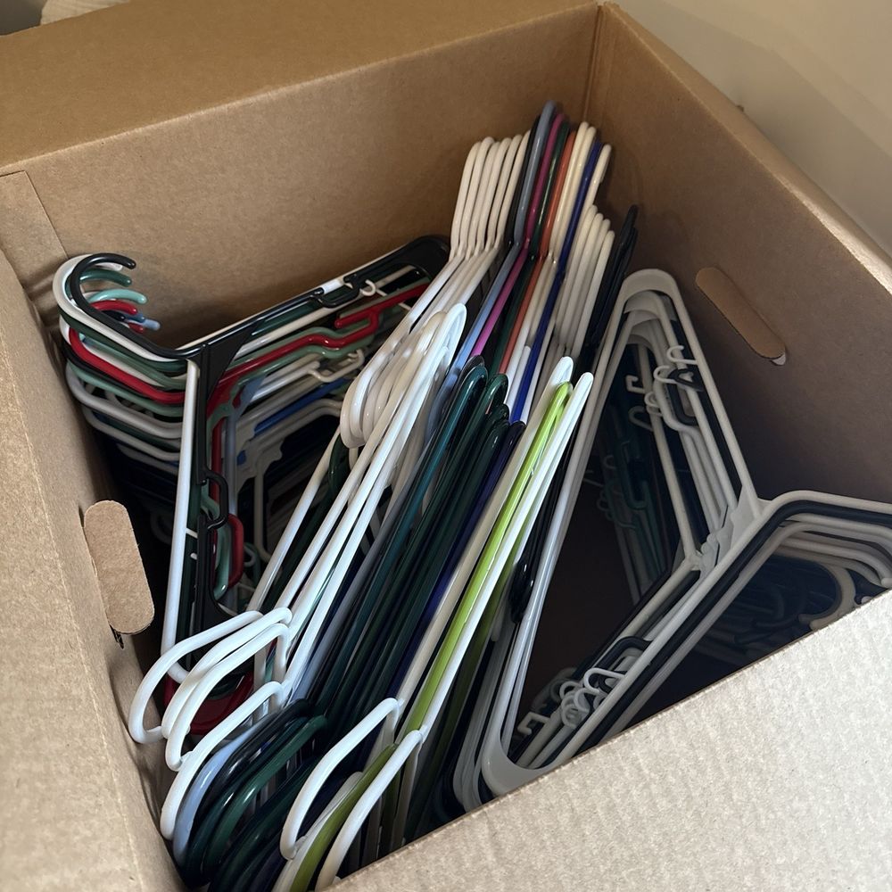 FRSTeam - Organized hanger return. - Damage Restoration Near Me - Memphis, Tennessee FRSTeam - Organized hanger return. - Damage Restoration Near Me - Memphis, Tennessee