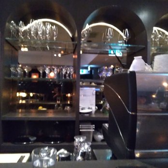 Alobar Yorkville - Bars Near Me - Toronto, Ontario