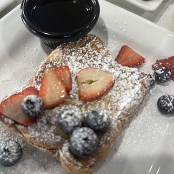 Cafe Social House - French Toast - Breakfast & Brunch Near Me - Mableton, Georgia