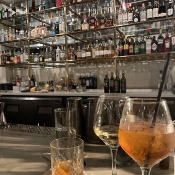 Fredo’s - Old fashioned, white wine, Aperol spritz - Pizza Near Me - Bakersfield, California Fredo’s - Old fashioned, white wine, Aperol spritz - Pizza Near Me - Bakersfield, California