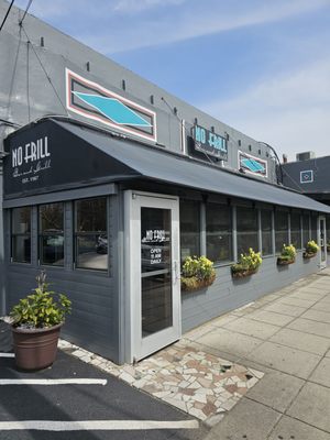 No Frill Bar And Grill by null