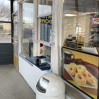 Daylight Donuts - the outside of a donut shop - Donuts Near Me - Pleasant Grove, Utah Daylight Donuts - the outside of a donut shop - Donuts Near Me - Pleasant Grove, Utah