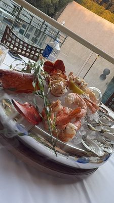 PISCES Bar and Seafare by null