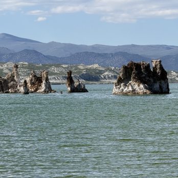 Mono Lake Tufa State Reserve - Lakes Near Me - Lee Vining, California Mono Lake Tufa State Reserve - Lakes Near Me - Lee Vining, California