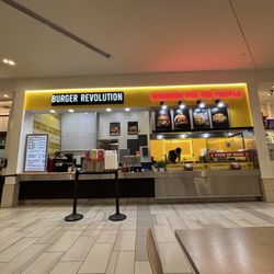 Burger Revolution - Storefront