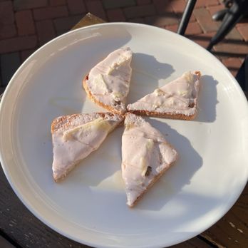 Lapluma Coffee & Wine - Strawberry Brie toast - Coffee & Tea Near Me - Alexandria, Virginia