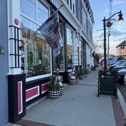 A Boatload Of Books - Store front