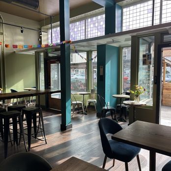 Cafe Con Carino - Front door entrance - Coffee & Tea Near Me - Oakland, California