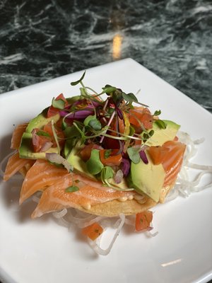Louie Louie The Restaurant Sushi Bar y Mas by null