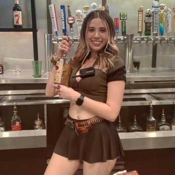 Bombshells - New American Near Me - San Antonio, Texas