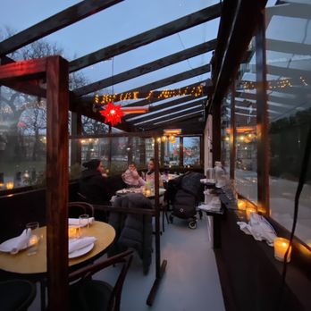Fandi Mata - Outdoor dining area - Mediterranean Near Me - Brooklyn, New York Fandi Mata - Outdoor dining area - Mediterranean Near Me - Brooklyn, New York