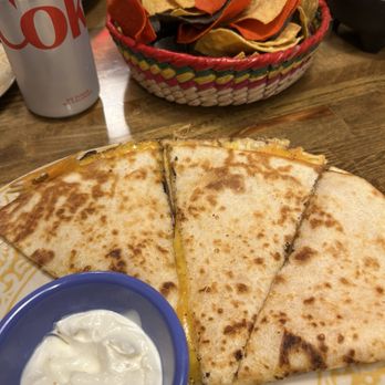 Sr De Los Tacos - Quesadilla and chips - Desserts Near Me - Doral, Florida Sr De Los Tacos - Quesadilla and chips - Desserts Near Me - Doral, Florida