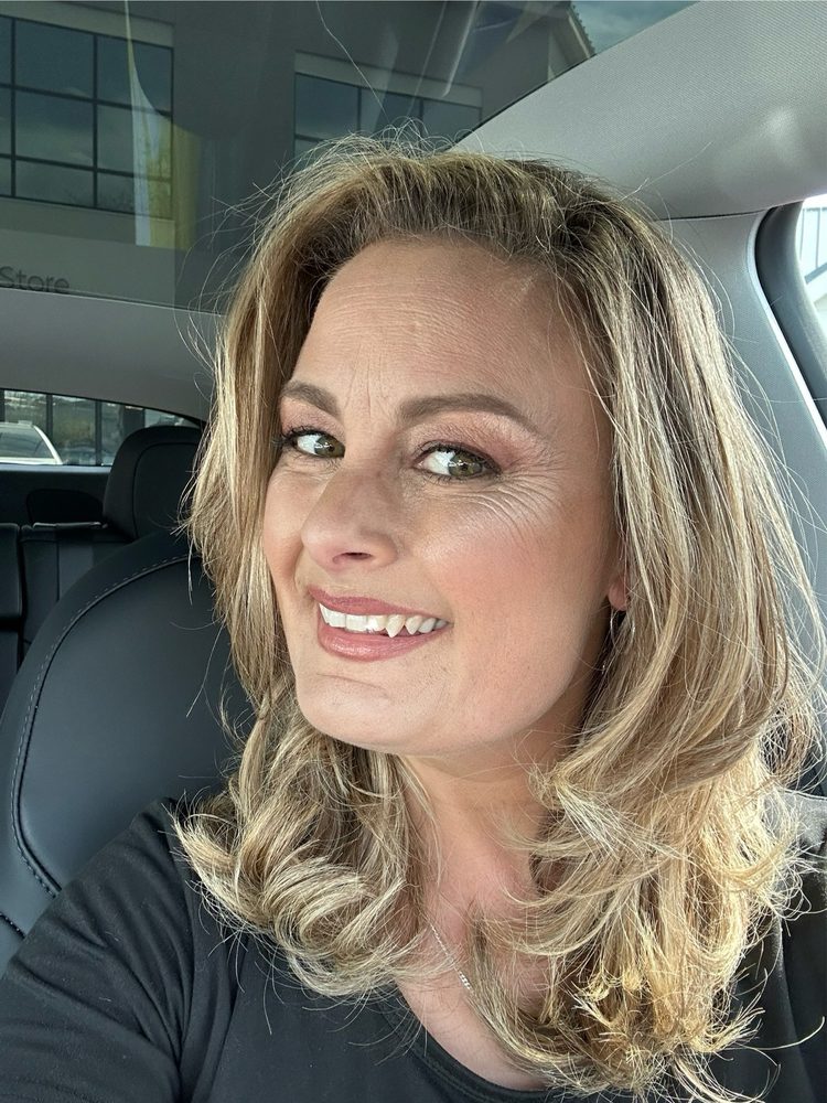 Jesse's Makeup and Hair Artistry Logo