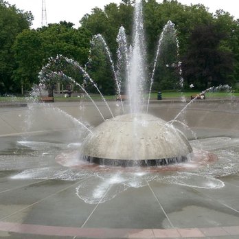 International Fountain - Landmarks & Historical Buildings Near Me - Seattle, Washington
