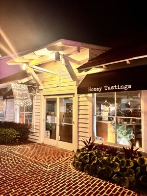 Broadway at the Beach by null
