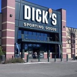 DICK'S Sporting Goods - Outside