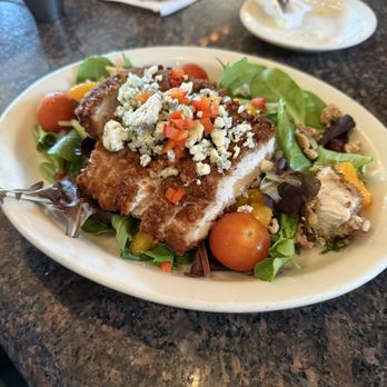 Celebration Restaurant - Crispy Chicken Salad - American Near Me - Dallas, Texas
