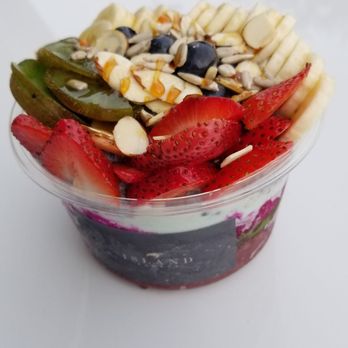 Island Bodega - Medium Acai Bowl  12-21-2019 - Acai Bowls Near Me - Cerritos, California