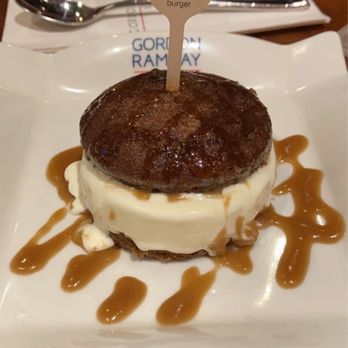 Gordon Ramsay Burger Las Vegas - Sticky toffee ice cream - Burgers Near Me - Las Vegas, Nevada
