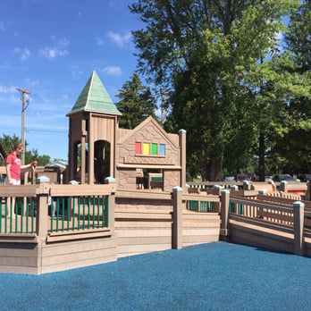 Roosevelt Park - Parks Near Me - Oconomowoc, Wisconsin