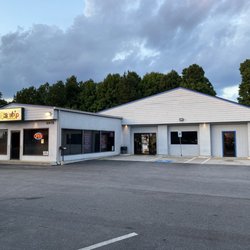 Starship - Large parking lot at our standalone store front