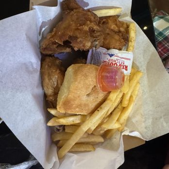 Honey's Kettle Fried Chicken - Southern Near Me - Culver City, California Honey's Kettle Fried Chicken - Southern Near Me - Culver City, California