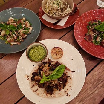 Mon Ami - Mediterranean Near Me - Santa Monica, California