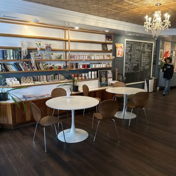 24 South Coffee House - Seating area. - Coffee & Tea Near Me - Wilmington, North Carolina 24 South Coffee House - Seating area. - Coffee & Tea Near Me - Wilmington, North Carolina