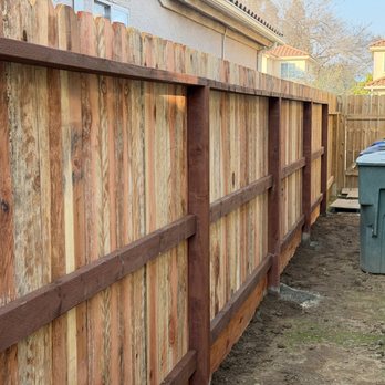 Jose's Fencing - pressure treated posts and three bean support - Fences & Gates Near Me Jose's Fencing - pressure treated posts and three bean support - Fences & Gates Near Me