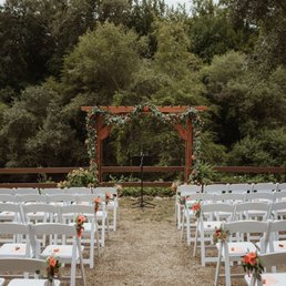 Ceremony overlooking the river. Photo by Helena and Laurent Photography Ceremony overlooking the river. Photo by Helena and Laurent Photography