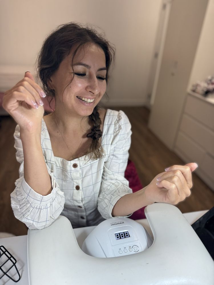 Zu Beauty Nails Logo