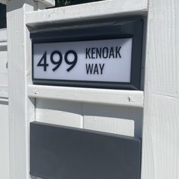 Street address and number looks great. Plenty of fonts to choose from that fit my style Street address and number looks great. Plenty of fonts to choose from that fit my style