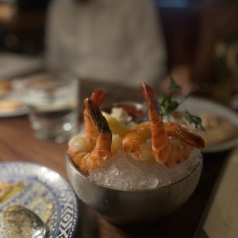 Del Mar - West Palm Beach - Jumbo shrimp cocktail - Seafood Near Me - West Palm Beach, Florida Del Mar - West Palm Beach - Jumbo shrimp cocktail - Seafood Near Me - West Palm Beach, Florida