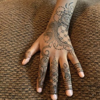 Hadjra's Henna  - Full hand henna - Henna Artists Near Me
