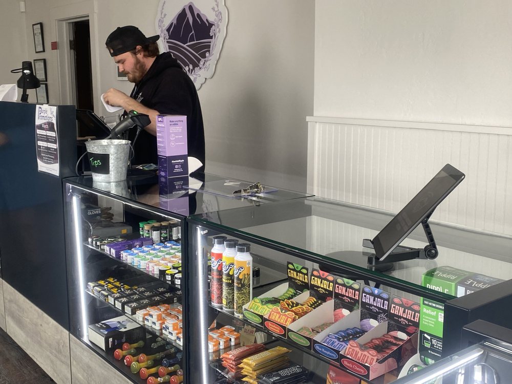 PAONIA PURPLE DISPENSARY Updated May 2024 204 2nd St, Paonia