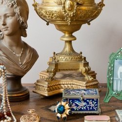 Marché des Antiquaires du Sablon - Zellan Galery at the Grand Sablon