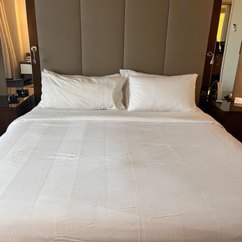 Marriott Marquis Washington, DC - King size bed - Hotels Near Me - Washington, DC, District of Columbia Marriott Marquis Washington, DC - King size bed - Hotels Near Me - Washington, DC, District of Columbia