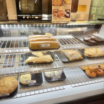 Zippy's Kapolei - Bakery - Diners Near Me - Kapolei, Hawaii Zippy's Kapolei - Bakery - Diners Near Me - Kapolei, Hawaii