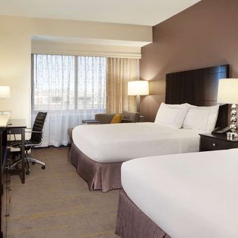 DoubleTree by Hilton Hotel El Paso Downtown - Guest room - Hotels Near Me - El Paso, Texas DoubleTree by Hilton Hotel El Paso Downtown - Guest room - Hotels Near Me - El Paso, Texas