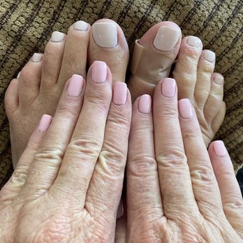 Bella Nails Lounge - Mismatched colors - Nail Salons Near Me - Queen Creek, Arizona Bella Nails Lounge - Mismatched colors - Nail Salons Near Me - Queen Creek, Arizona