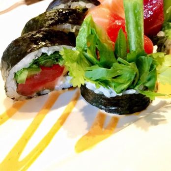 Umai - Mexicana signature Maki - Japanese Near Me - Chicago, Illinois