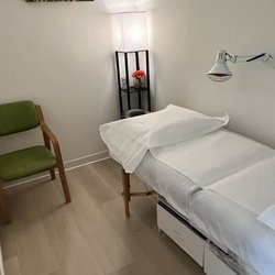 Hope Acupuncture & Integrative Medicine - Treatment room